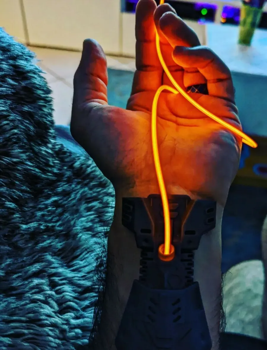 Monowire Overhaul - Mod para Cyberpunk 2077